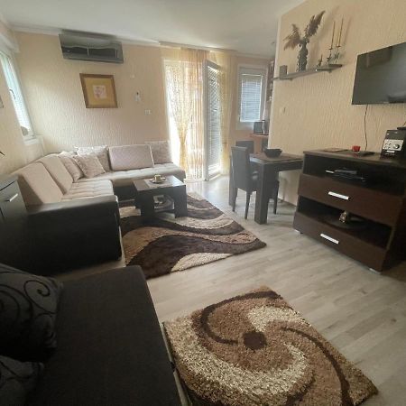 Studio Apartment For Rent In Budva Exteriér fotografie