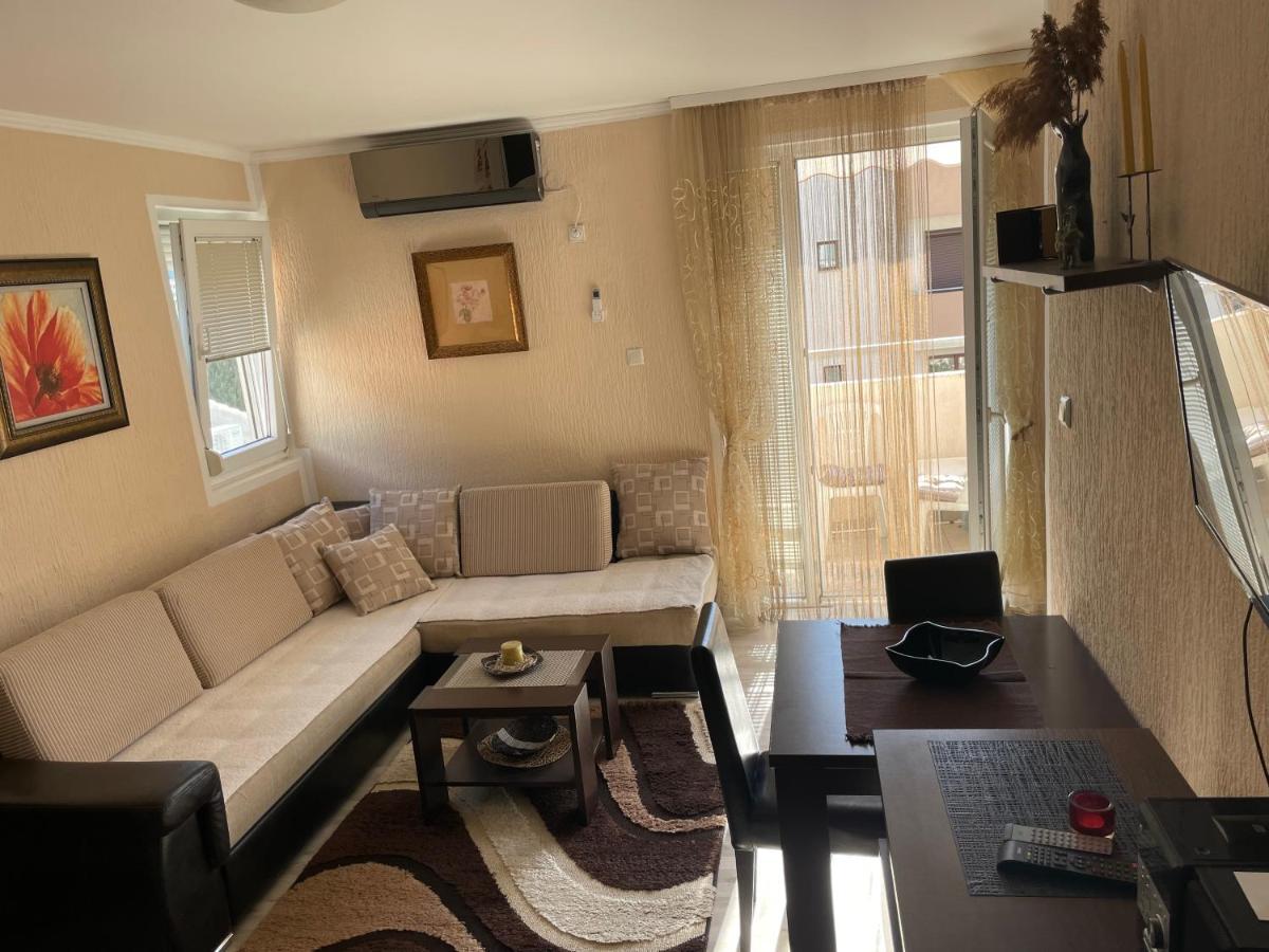 Studio Apartment For Rent In Budva Exteriér fotografie