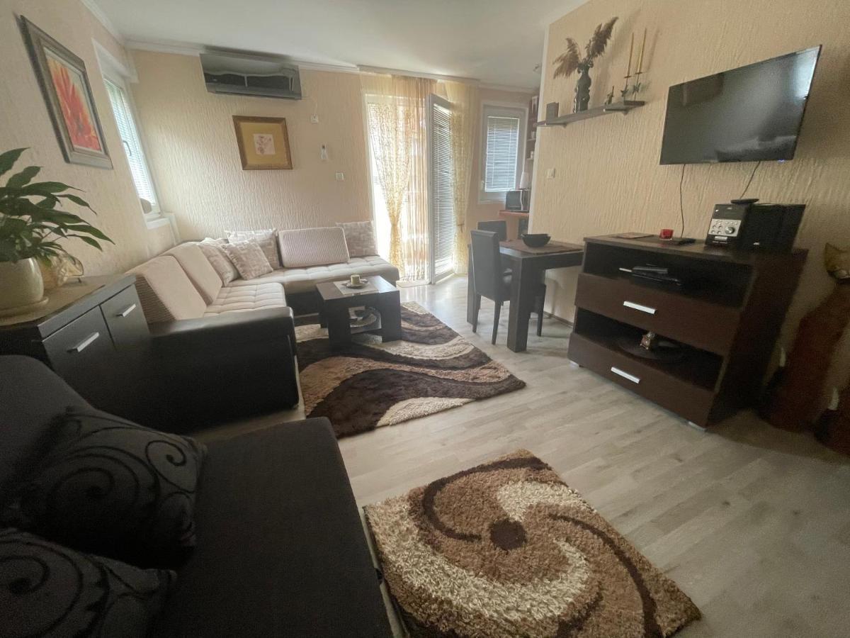 Studio Apartment For Rent In Budva Exteriér fotografie
